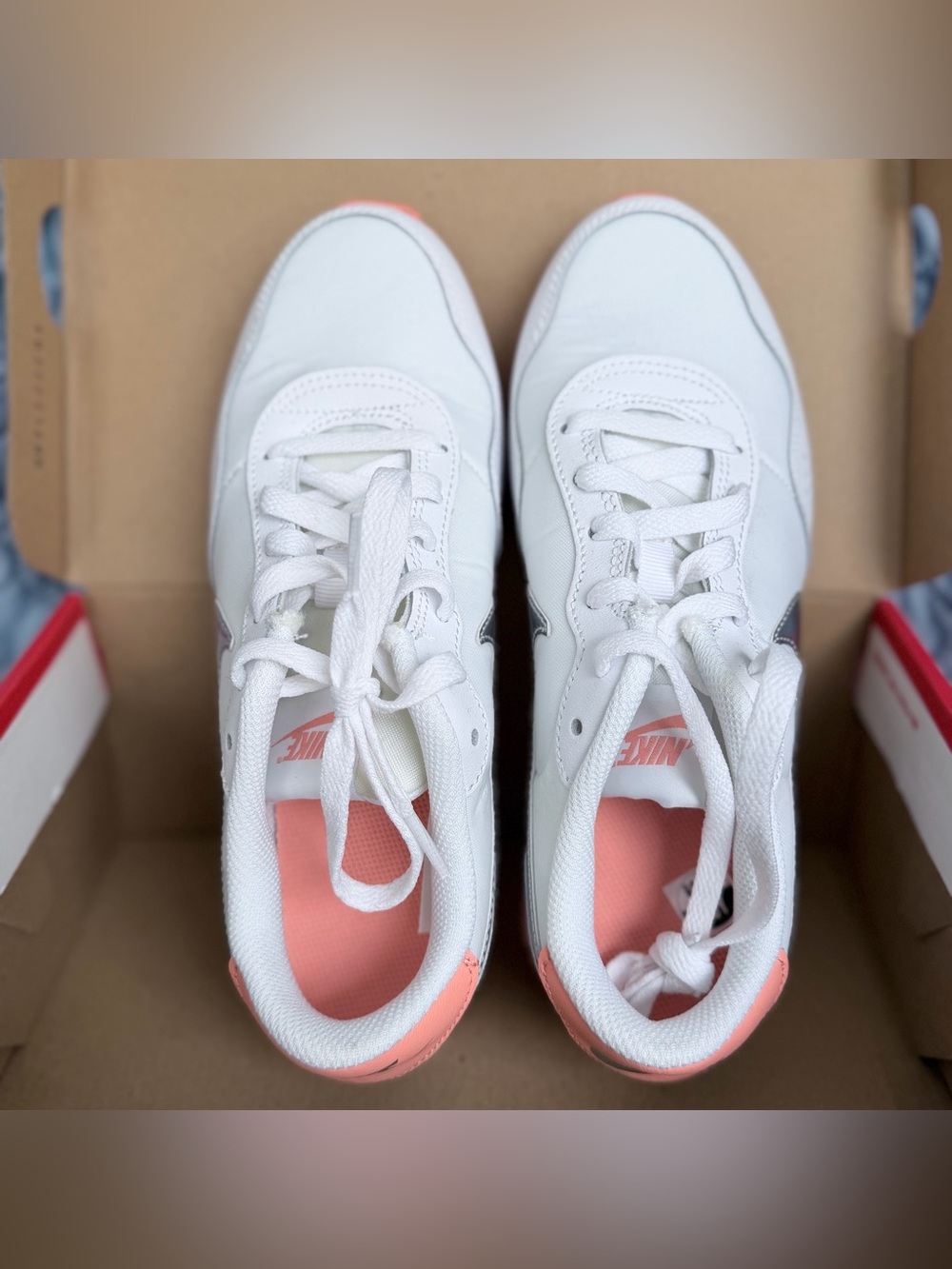 Nike MD Valiant Sneakers - Sz 4.5Y (or 6 Women)